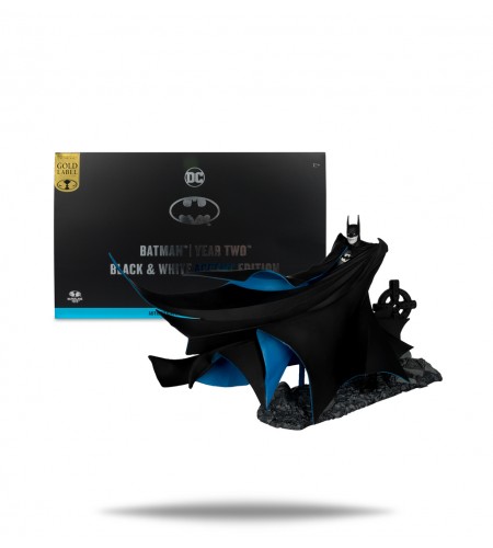 McFarlane Toys - DC Multiverse - Batman Year Two Black and White Accent Edition